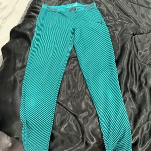 Great condition puma leggings
